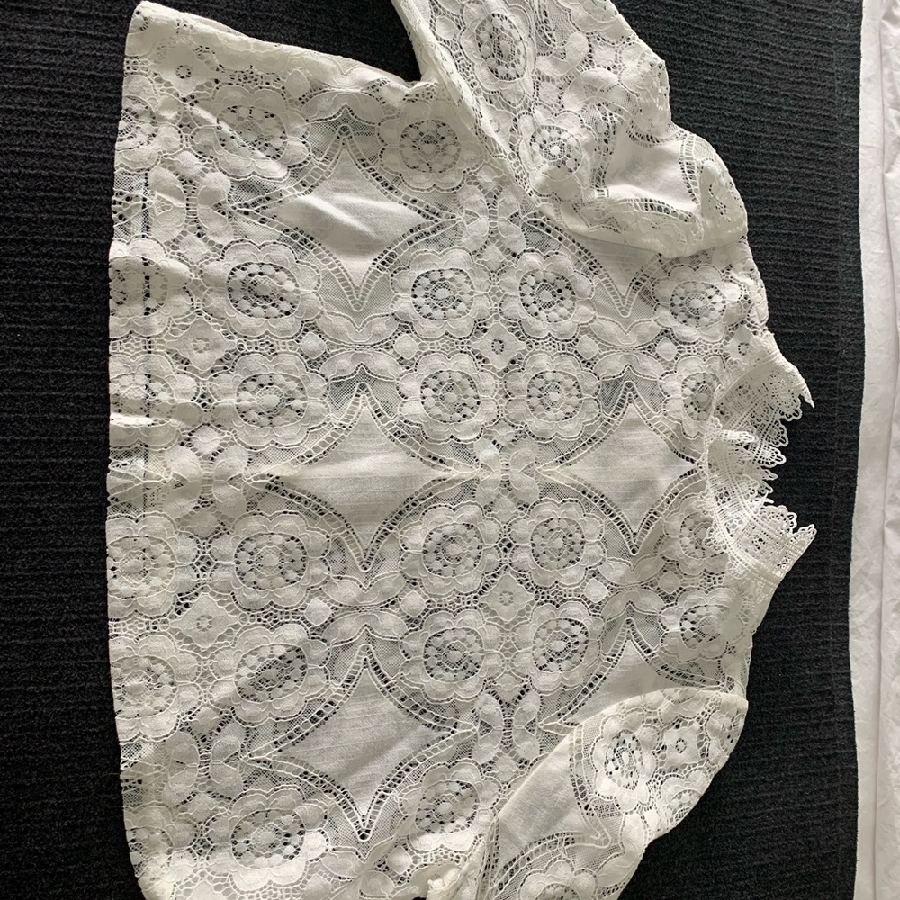 Lace top - Picture 4 of 4
